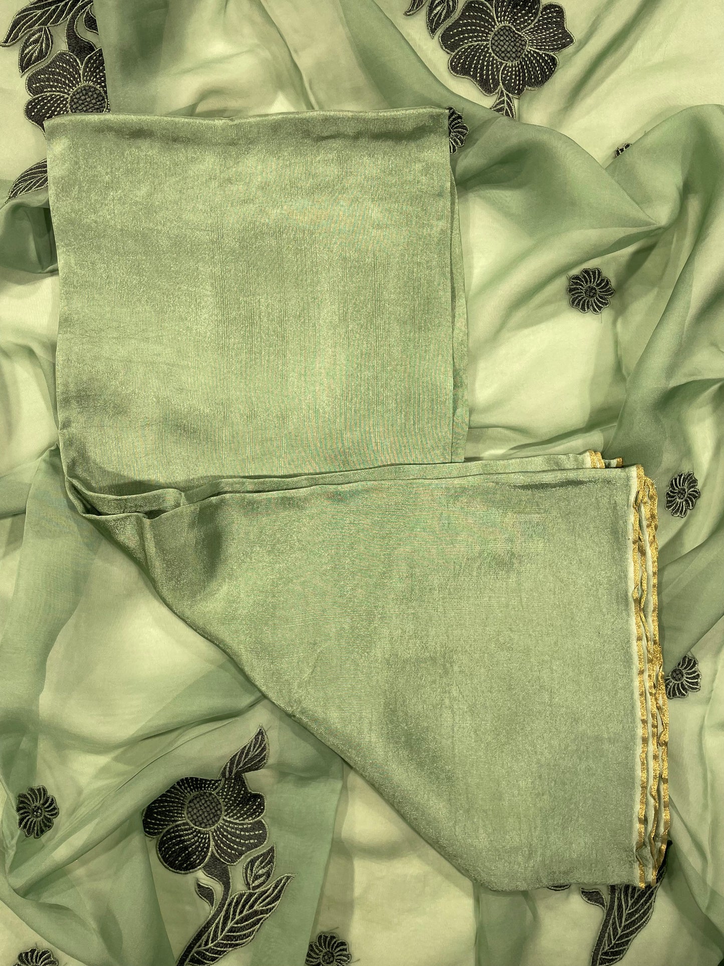 Green Organza Unstitched Salwar Suit