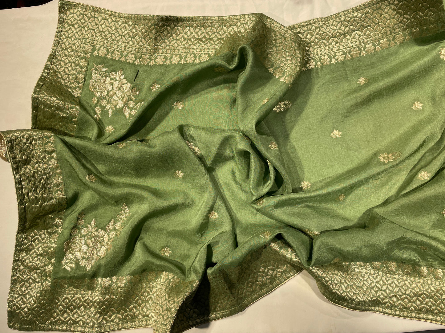 Green Banarsi Silk Unstitched Salwar Suit