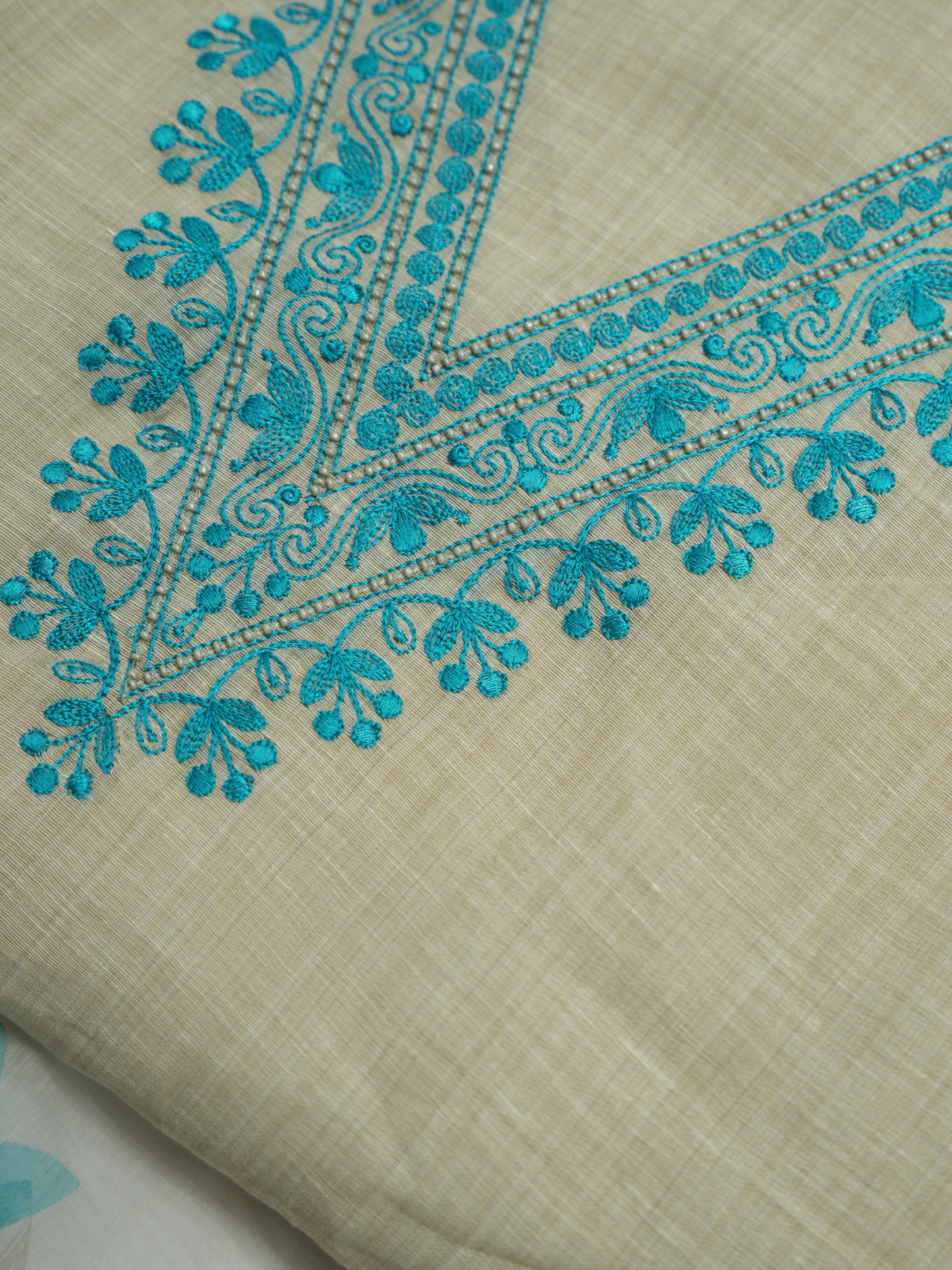 Chanderi Thread Work Suit